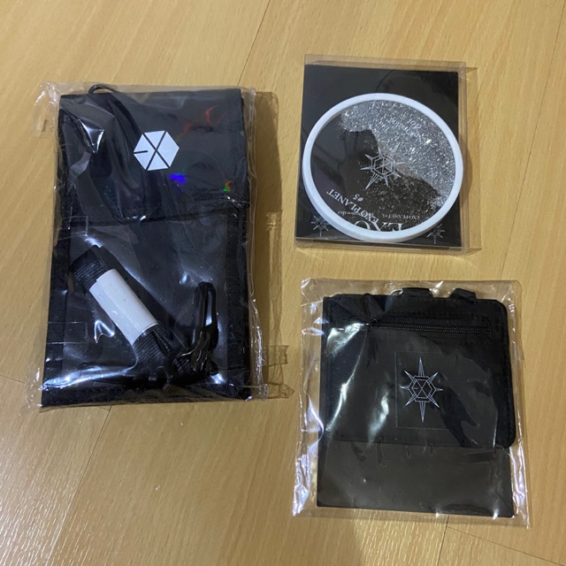 OFFICIAL EXO Exploration Merch (no pc) – card wallet, ticket holder, coaster)