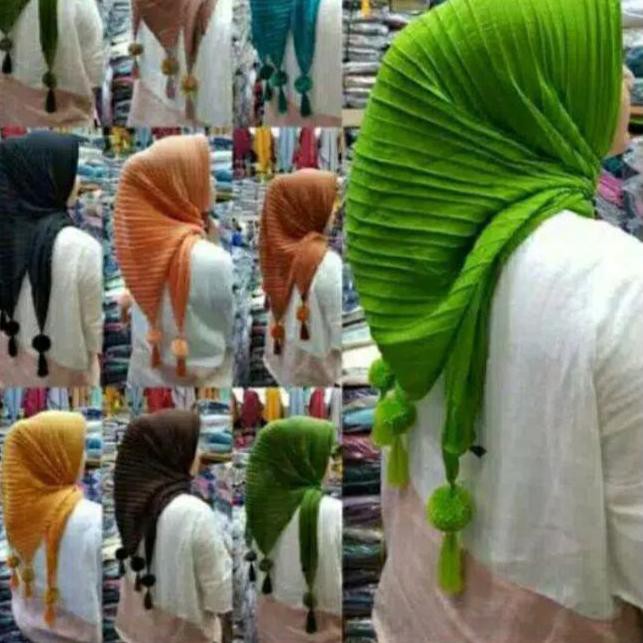 ✵ SEGI EMPAT PLISKET POM POM /hijab plisket/ kerudung segi empat polos/ kerudung polos/ ➵