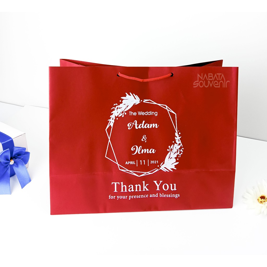 

PAPER BAG Mutiara Jasmine MURAH CUSTOM Ukuran P28xL11xT21 cm GROSIR