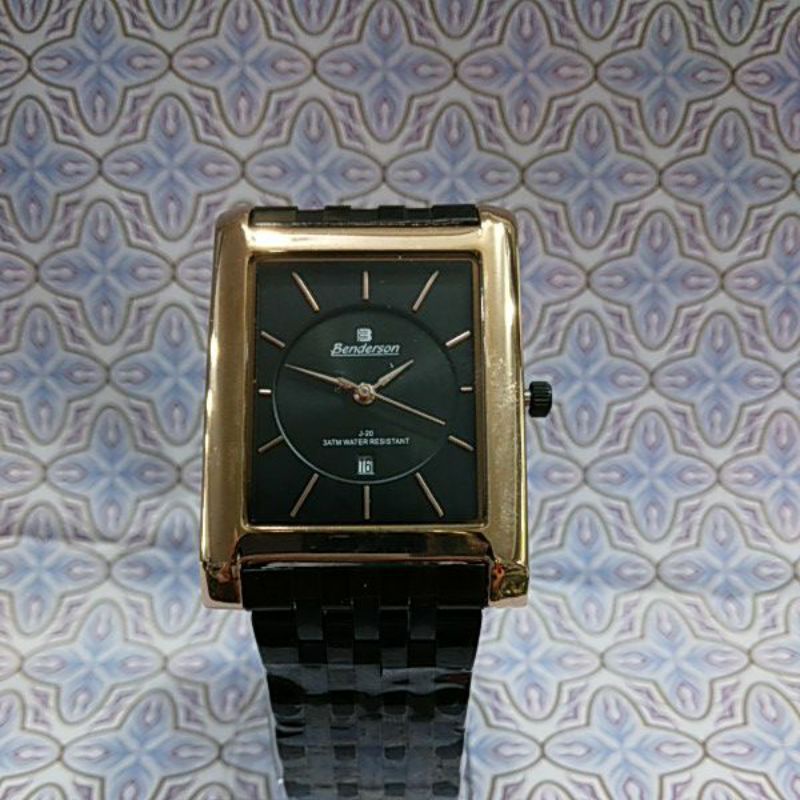 Jam Tangan Pria Kotak Benderson