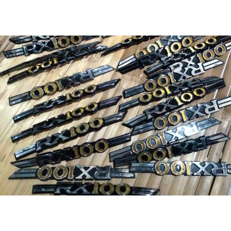 emblem logo cover box tutup aki yamaha rx 100 rx100