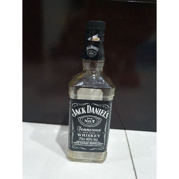 

Botol Jack Daniels Bekas