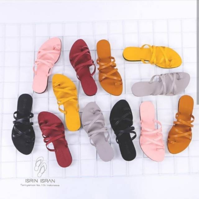 Sandal IsrinIsran Kireina