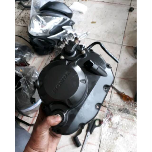 Block Mesin Kanan / Block Oil Old CB 150r Ori Copotan Motor