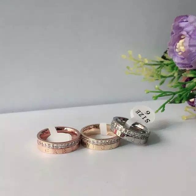 Cincin set 2 in 1 / cincin titanium anti karat / cincin wanita / cincin permata / cincin bvlgare