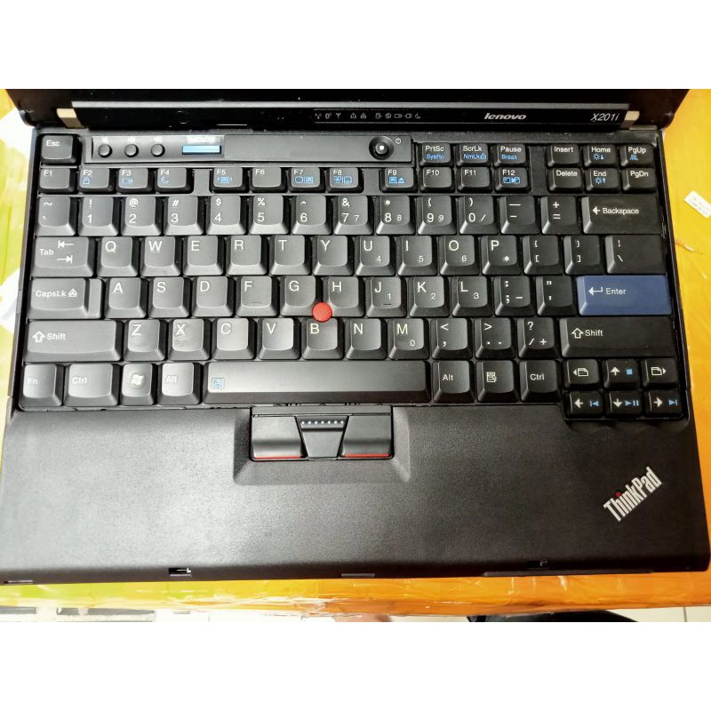 Lenovo thinkpad x201. core i5. 4gb.320gb. 12