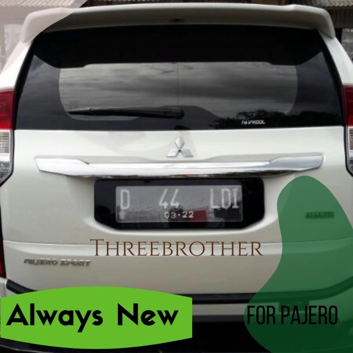 Cover Plat Nomor Mobil Akrilik Cembung All New Pajero ewr