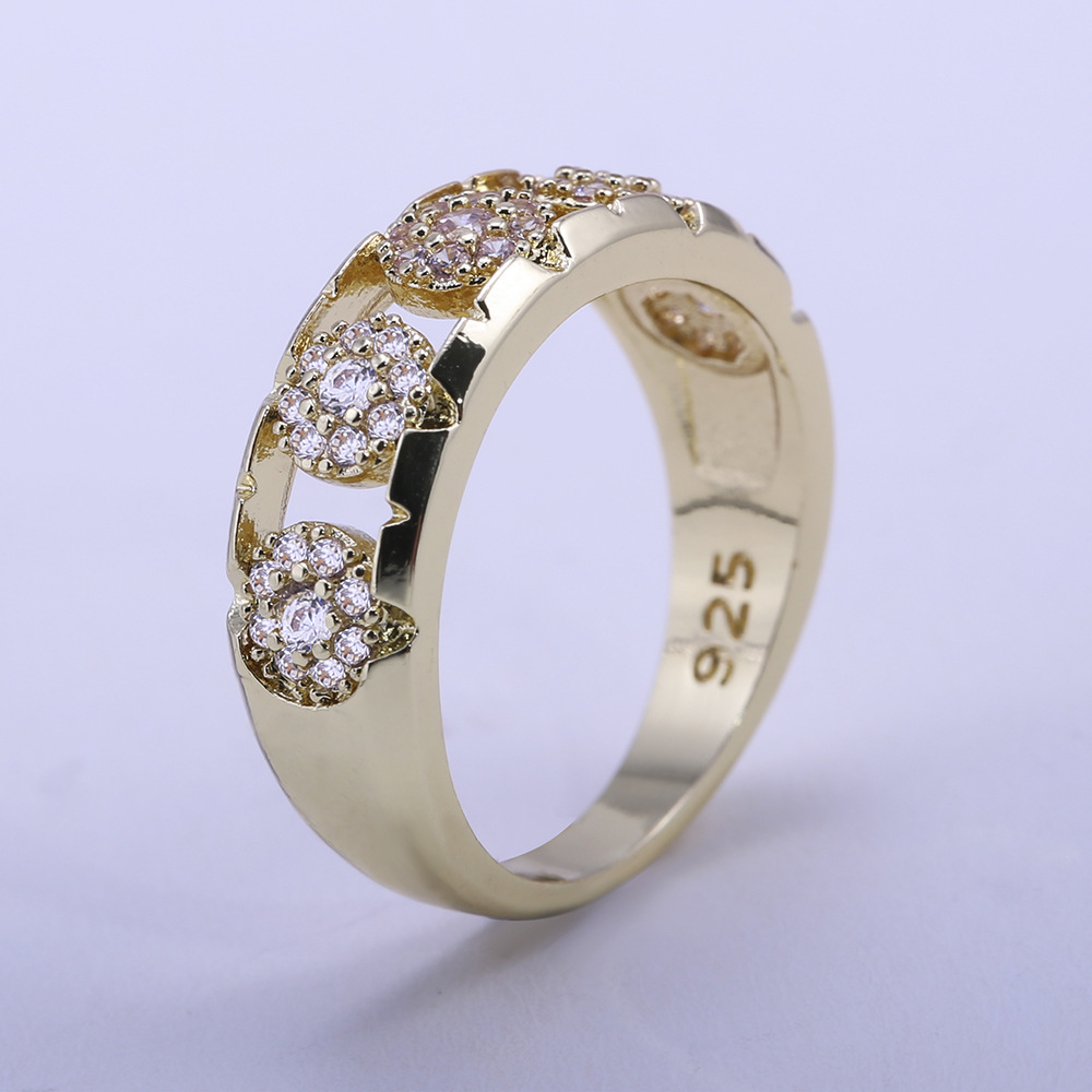 Cincin Kristal Berlian Bahan Titanium Steel Warna Emas Untuk Pria Dan Wanita