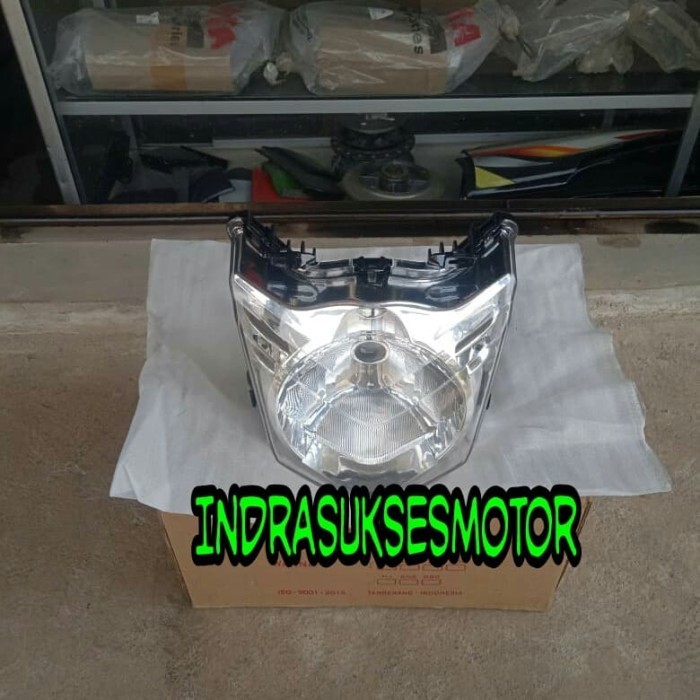 revektor lampu depan motor honda beat karbu