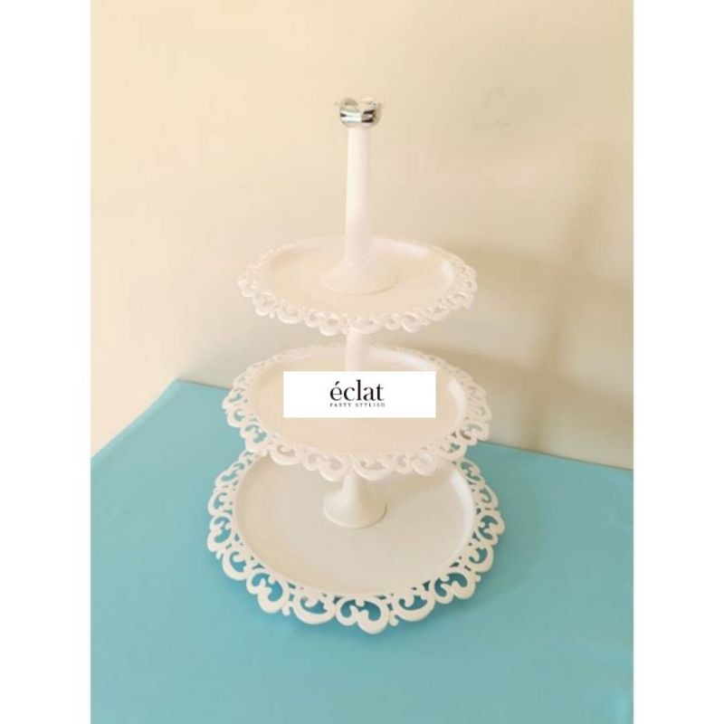 Sewa Properti Dekor Ultah Sweet Corner Dessert Table Malang