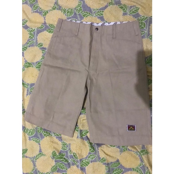 Work Pants/Celana pendek Ben Davis warna cream size 34