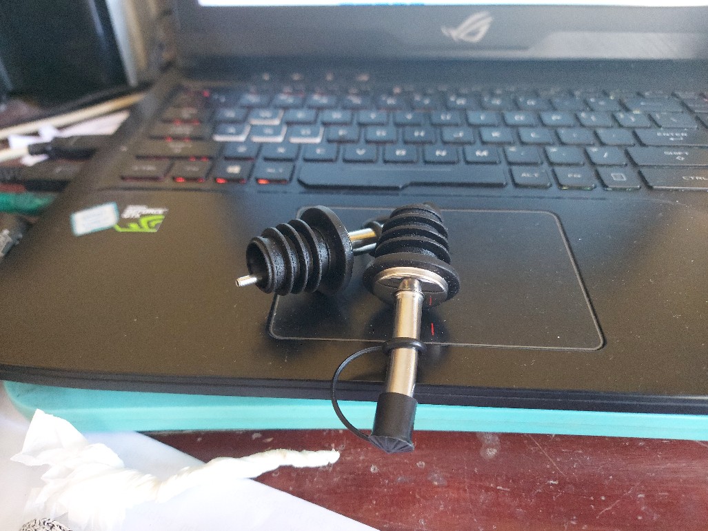 Pourer Stainless Wine Stopper With Lid Tutup Botol Sirup Minyak Bottle