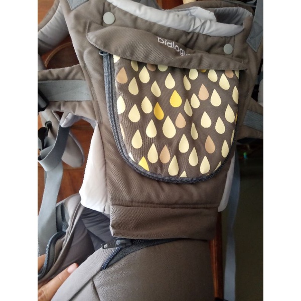preloved dialogue gendongan baby hipseat carier 9 in 1