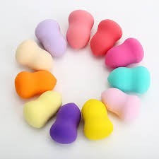 CONTOURING SPONGE / BEAUTY BLENDER SPONGE