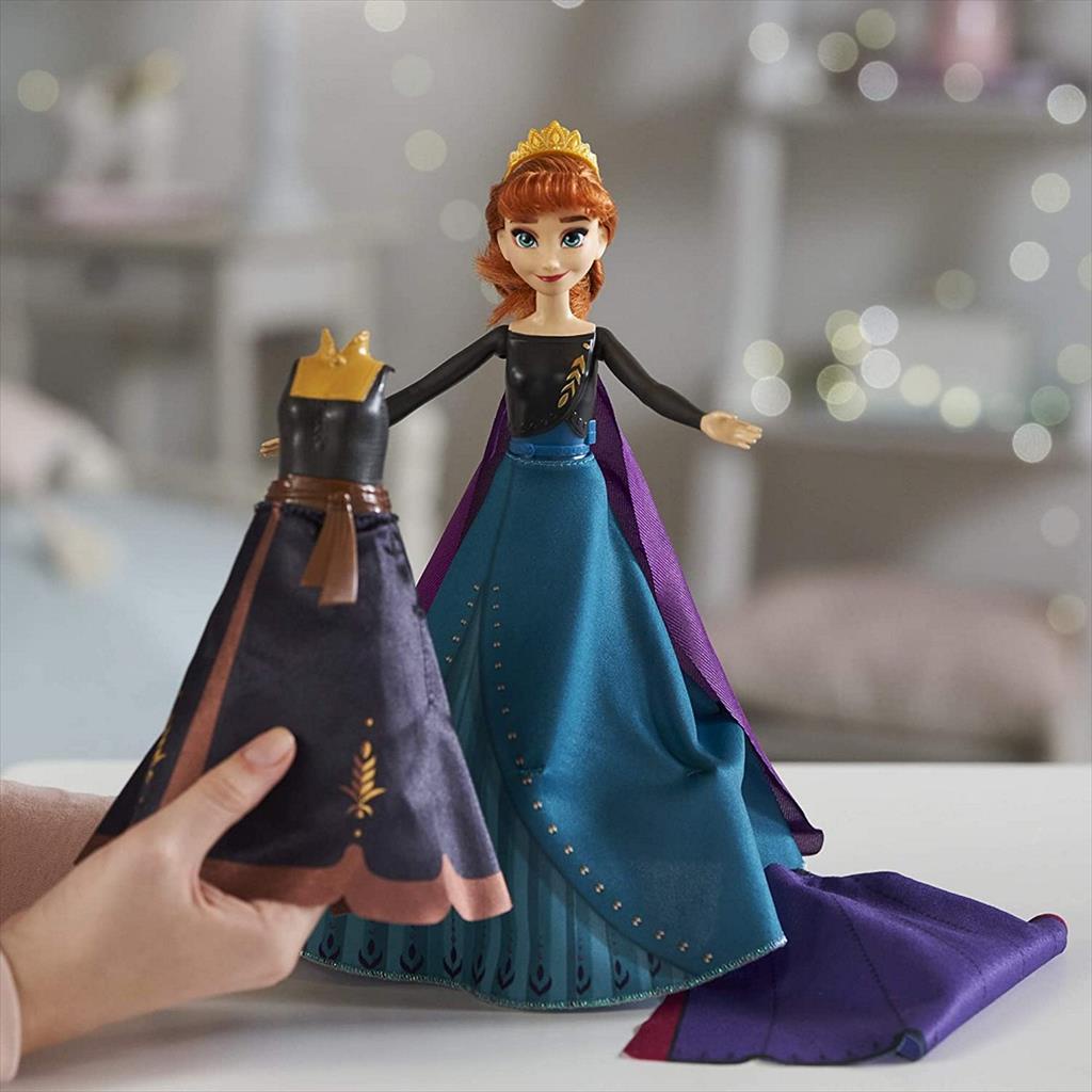 Hasbro Disney Frozen E9419 Anna Queen Transformation Doll Boneka