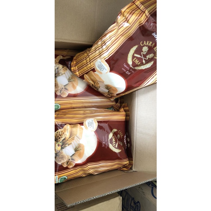 

PROMO Tepung Bogasari Cakra Kembar Emas untuk roti 30kg 6pack x 5kg