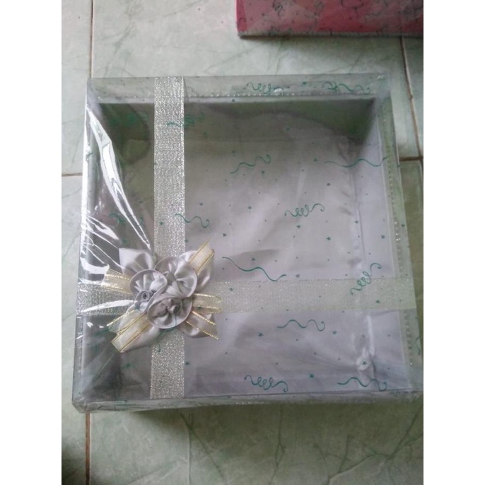 

AKSESORIS PERNIKAHAN BOX KOTAK HANTARAN KUE LAMARAN KOTAK SESERAHAN KUE LAMARAN MOTIF BUNGA PERLENGKAPAN PESTA CRAFT