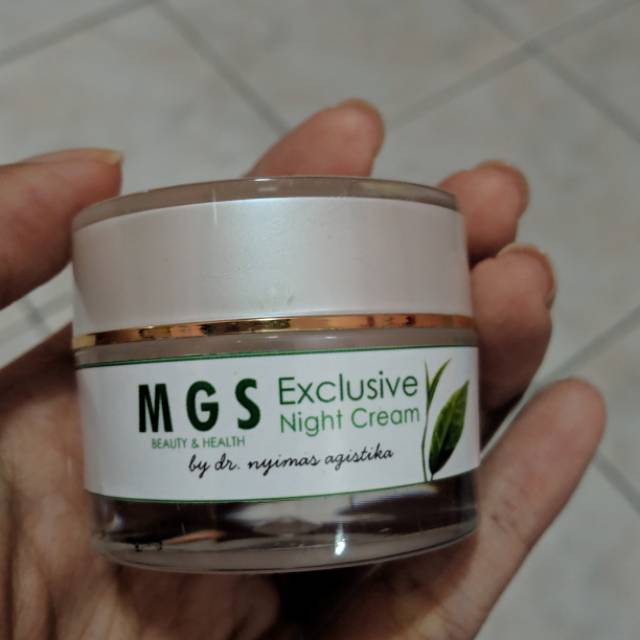 NIGHT CREAM DAN TONER ACNE MGS (PRELOVED)