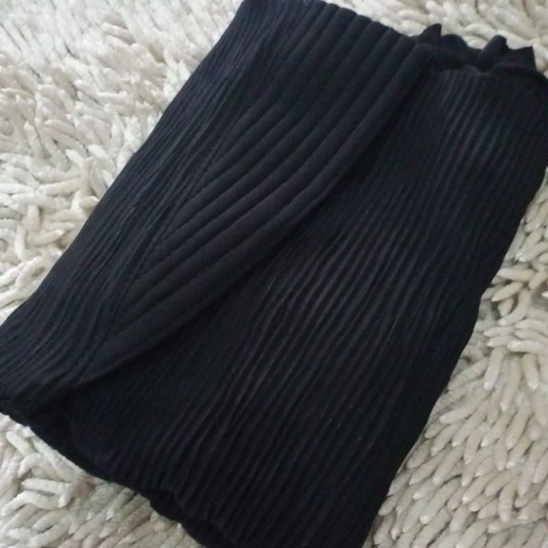 102 Gotic Bergo Prisket ORI FI HIJAB | Hijab Instan Plisket | Kerudung Kekinian | Terbaru Terlaris-Hitam
