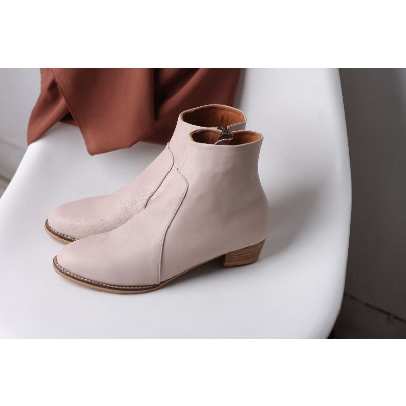 boots, leather boots, sepatu boots, handmade boots, custom boots, ankle boots