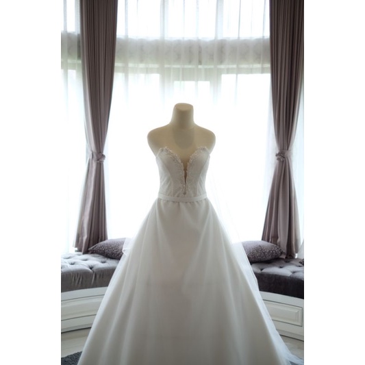 wedding dress by Lavani Atelier kualitas premium