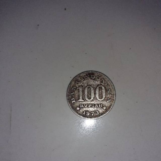 Uang logam 100 rupiah