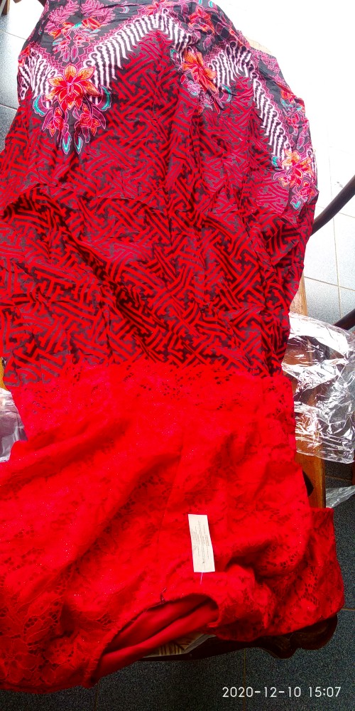 Nayaka Batik-couple Sarah Tille Slendang Payet Mutiara Lengan Panjang Termurah | Anjella Hauw Couple