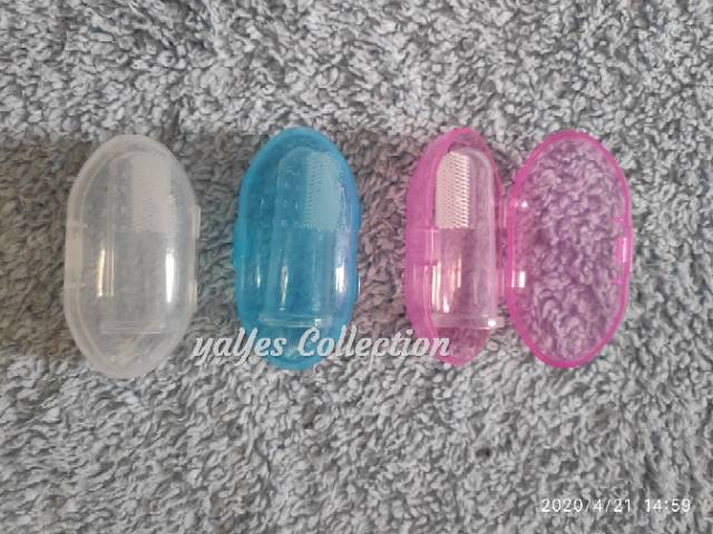 Sikat gigi omica untuk baby 6 sampai 24 bulan silicone silikone jari soft tooth baby biru pink blue