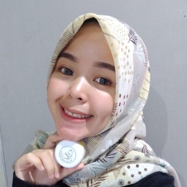 BEBWHITE C SKINCARE ORIGINAL PAKET GLOW / PAKET ACNE / BBC-1