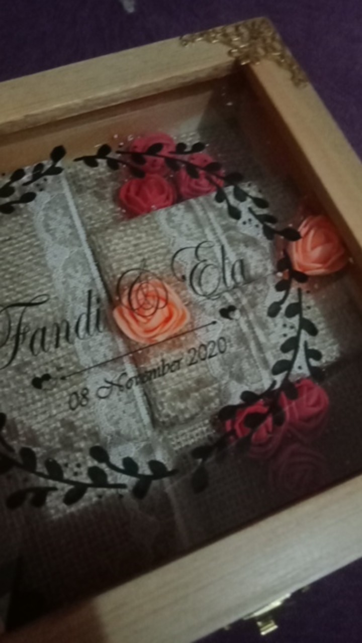 Kotak Mahar 2 Perhiasan Berbahan Kayu Palet