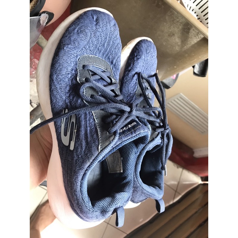 preloved/bekas pakai  sepatu wanita skechers original size 38