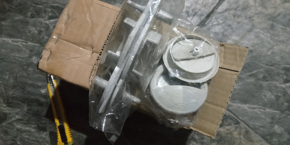 Paket/set Penguat Lubang Kunci Pintu Pvc Kamar Mandi+tarikan/tutup Bulat Pvc Warna Putih