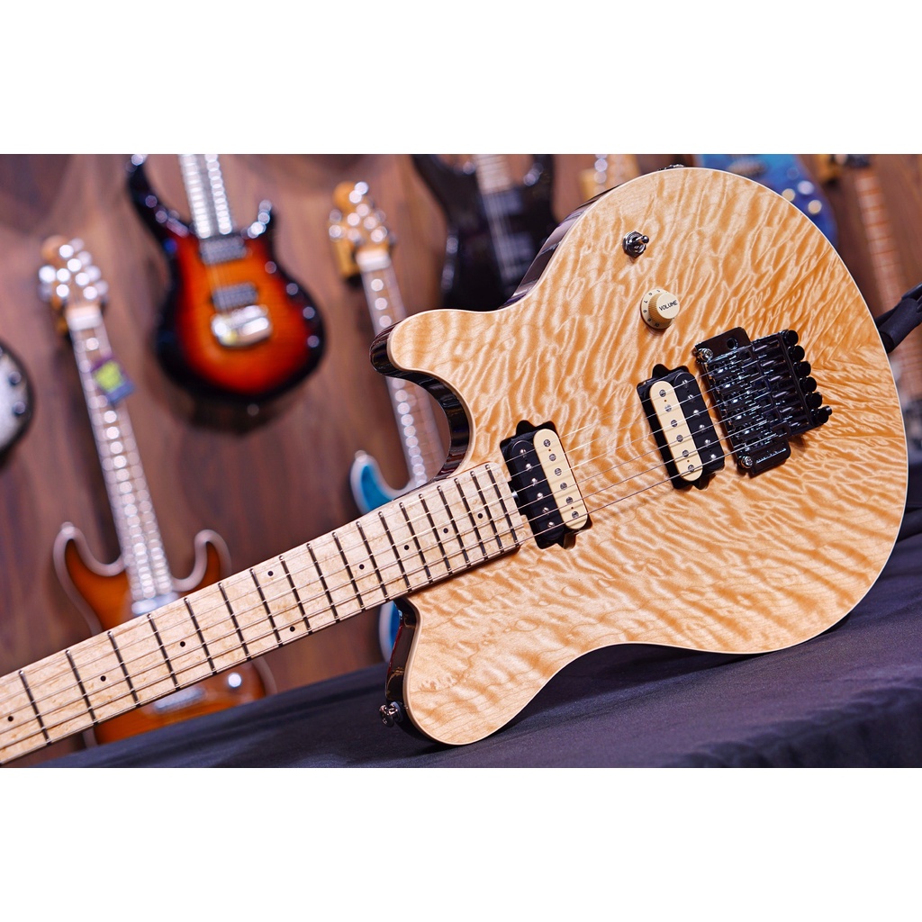 Ernie Ball Music Man Axis - Natural Gloss Quilt - Maple Matching Headstock G99745