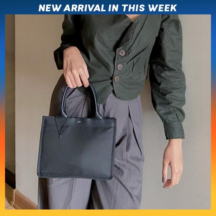 PROMO TAS WANITA HAND BAG TAS TANGAN TFG MINI BERLIN 411 BLACK - Tanpa Sling, TANPA INITIAL TERBARU 