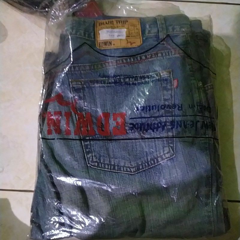 Celana jeans edwin blue trip