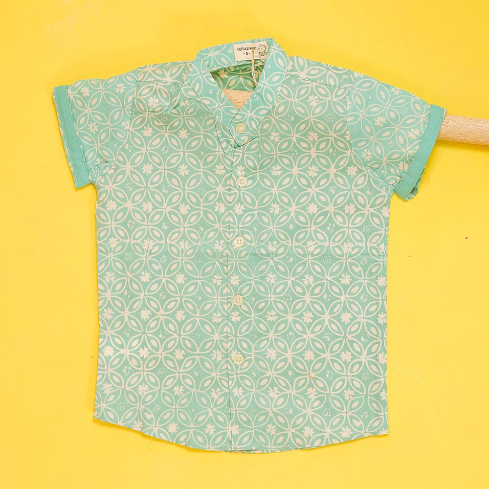 

Pop Kidswear Tirta Batik Shirt - Kemeja Anak Cap Katun Hijau Tosca