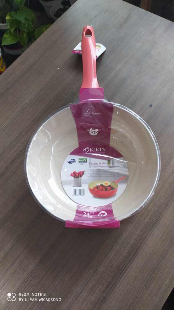 Kirin Fry Pan Teflon 24 Cm  Sasando  Wajan Penggorengan Anti Lengket 24cm Hijau