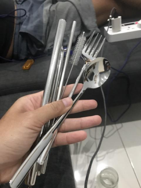 Sendok Garpu Sedotan Set Dengan Pouch