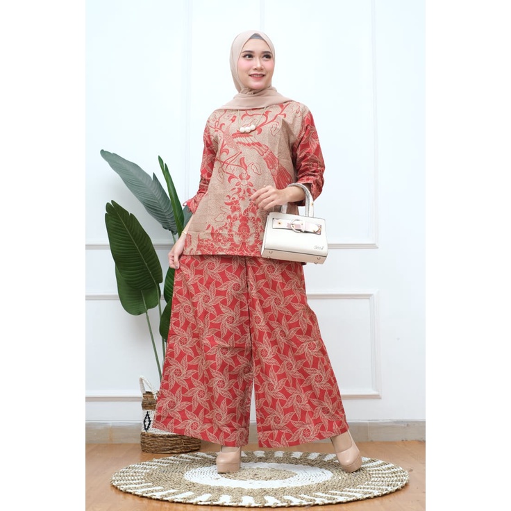 SETELAN SET KULOT / TUNIK BATIK WANITA KEKINIAN