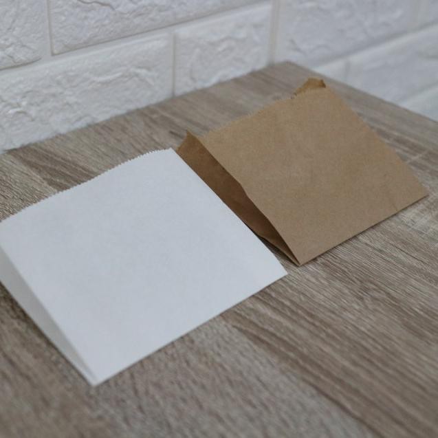 

STOCK BARU!!-008 Kantong Kertas Paper Bag (S)(100pcs) - Kantong Roti/ Donut / Snack - Cokelat