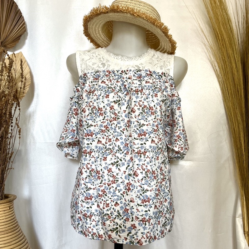 THRIFT BAJU WANITA BY COLZA