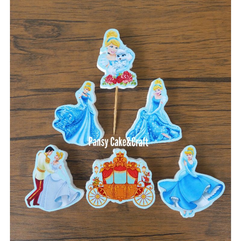 Cupcake topper Cinderella