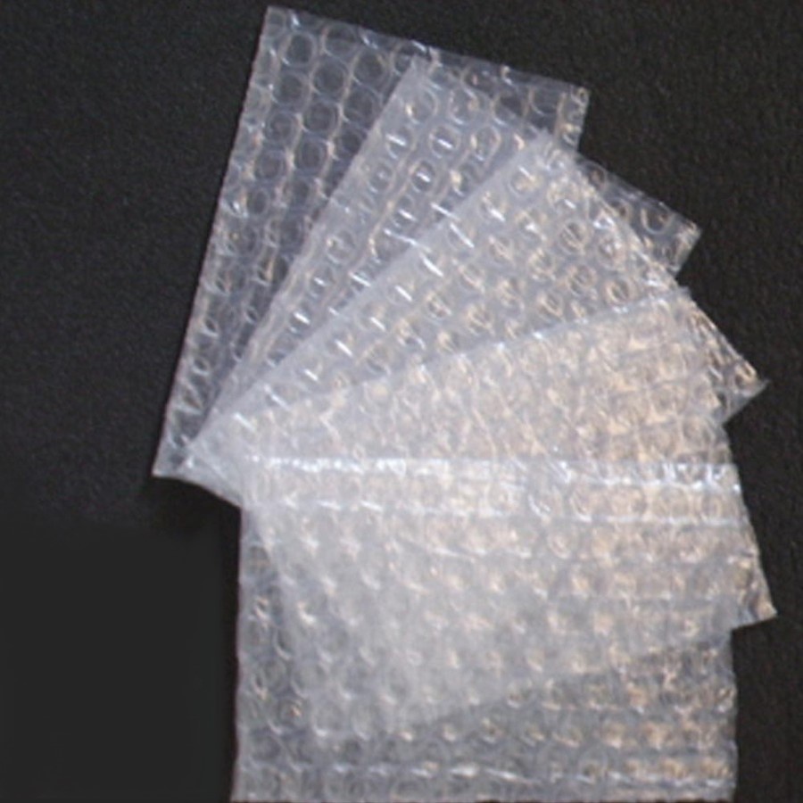 

Bubble Wrap ( Hitam atau Putih ) PER ITEM BARANG BELANJAAN - Untuk menambah keamanan packing
