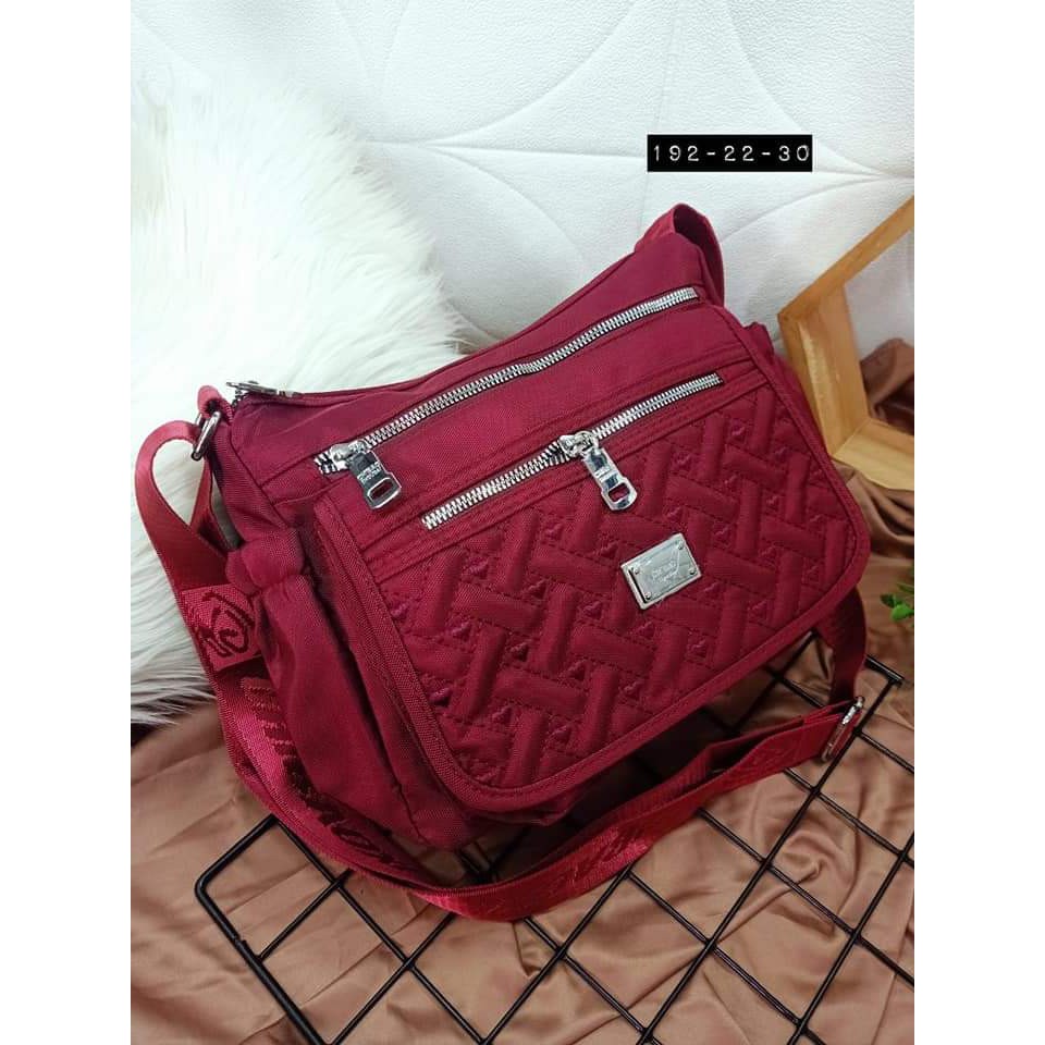 Tas selempang wanita Tas Chibao 192--22-30 Bahan kanvas Terbaru. Tas Chibao Best Seller Tas Wanita Terbaru Bisa bayar ditempat.!!!!