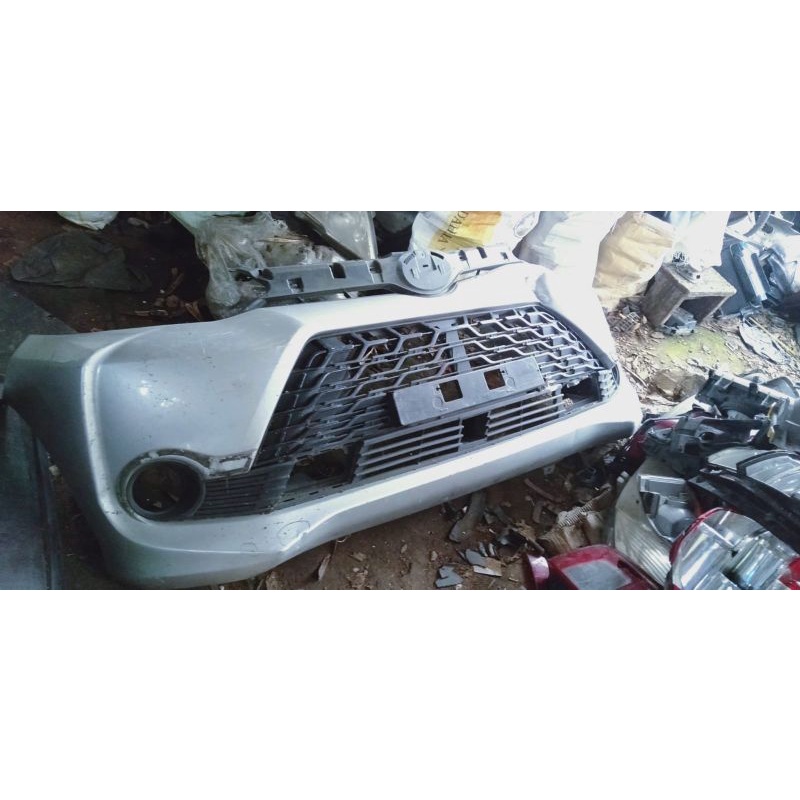 bumper depan Toyota Avanza Veloz tahun 2017