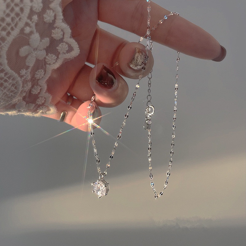 Roselife Kalung Rantai Silver Wanita Liontin Cubic Zirconia Gaya Vintage Untuk Hadiah