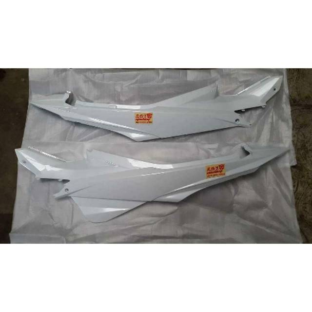 COVER BODY BODI SATRIA FU FACELIFT PUTIH ORIGINAL
