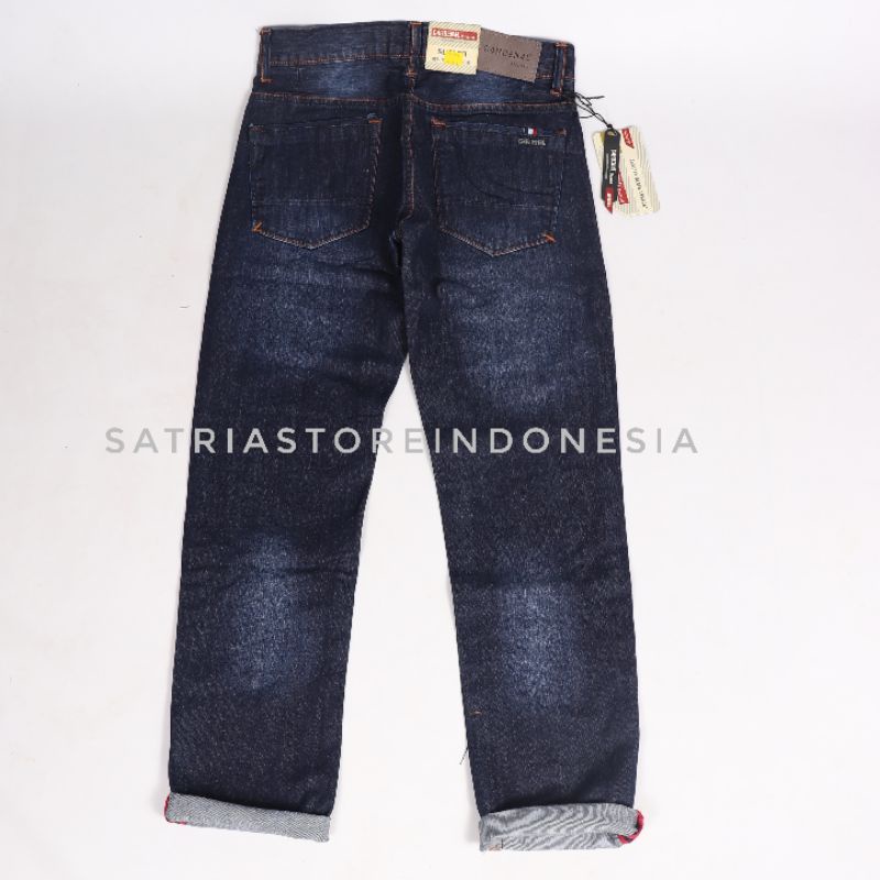 Celana jeans reguler pria