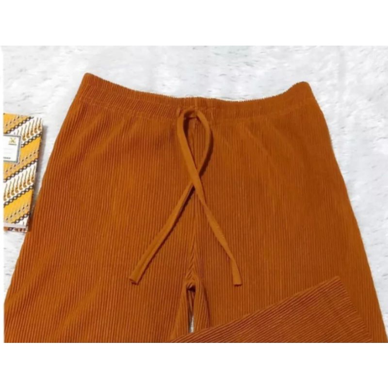 KULOT LIDI / KULOT PLISKET / KULOT PLISKET LIDI / KULOT PLISKET PREMIUM / KULOT LIDI PREMIUM / KULOT LIDI PLISKET / KULOT LIDI PLISKET PREMIUM-Bata