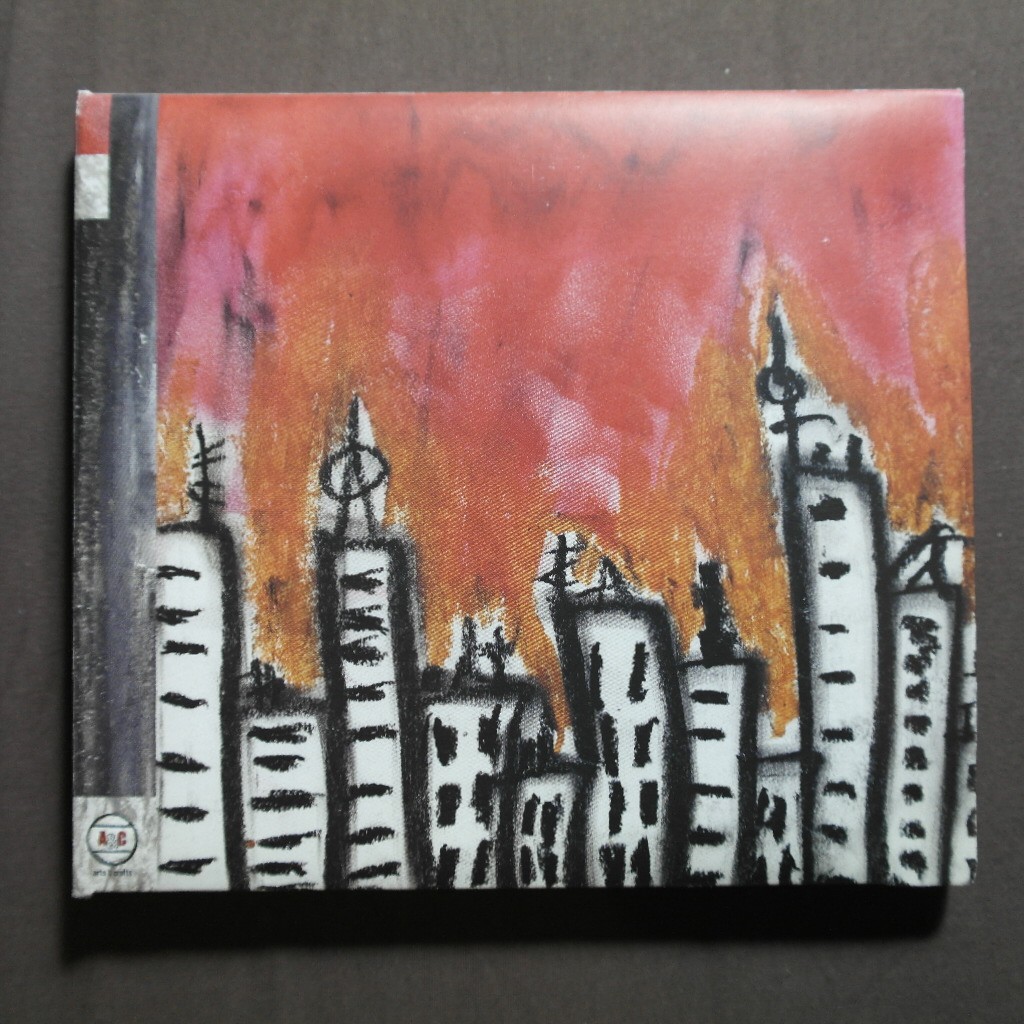CD BROKEN SOCIAL SCENE